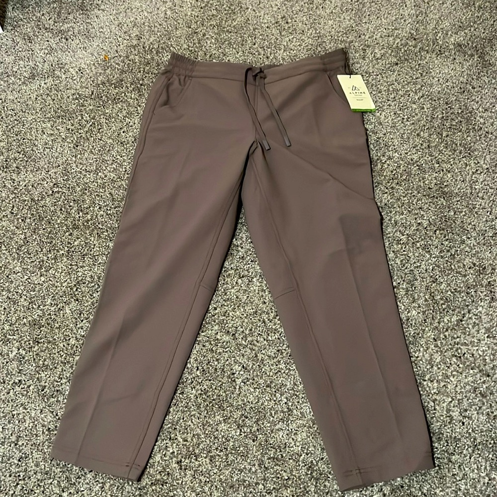 Women’s Pants